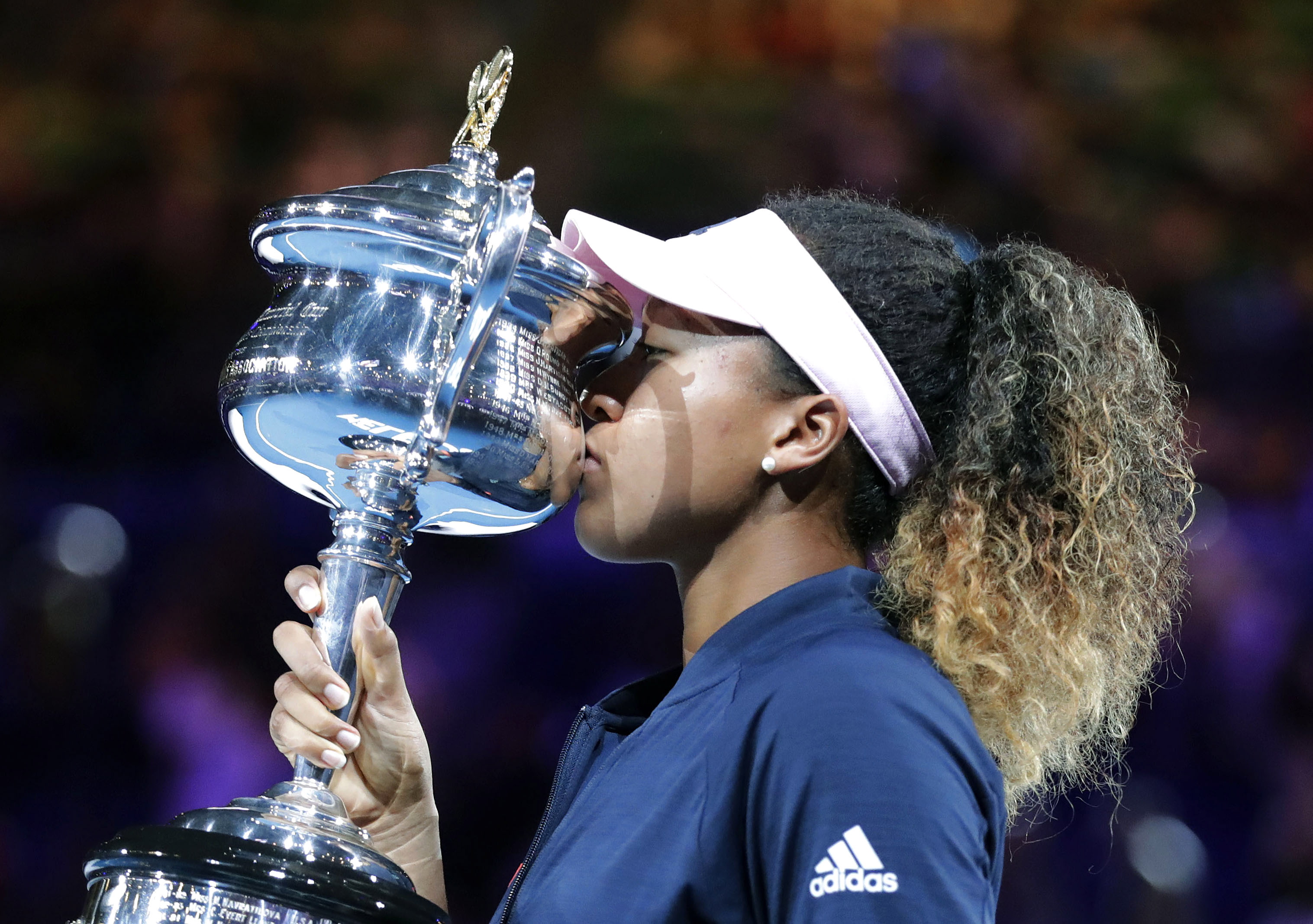 法国队前途光明！，大坂直美新星大比分获胜表现突出赢得满堂喝彩