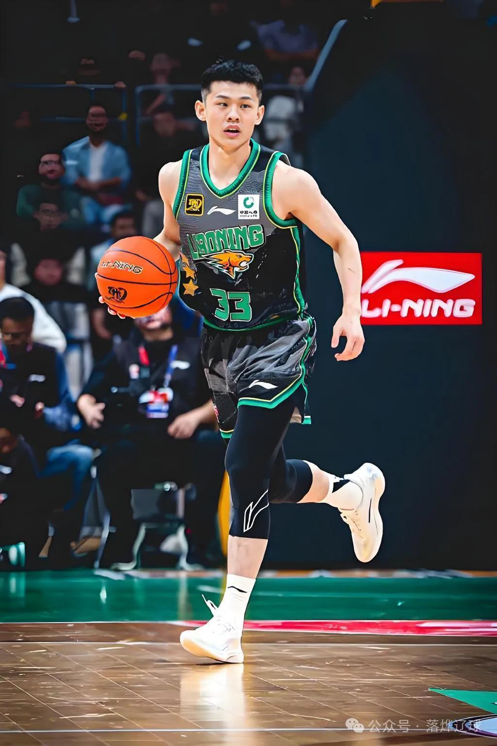 深圳男篮今晚豪取连胜,志在中超名次提升,信心回归,年轻球员得到机会的简单介绍 深圳男篮今晚豪取连胜,志在中超名次提升,信心回归,年轻球员得到机会的简单介绍