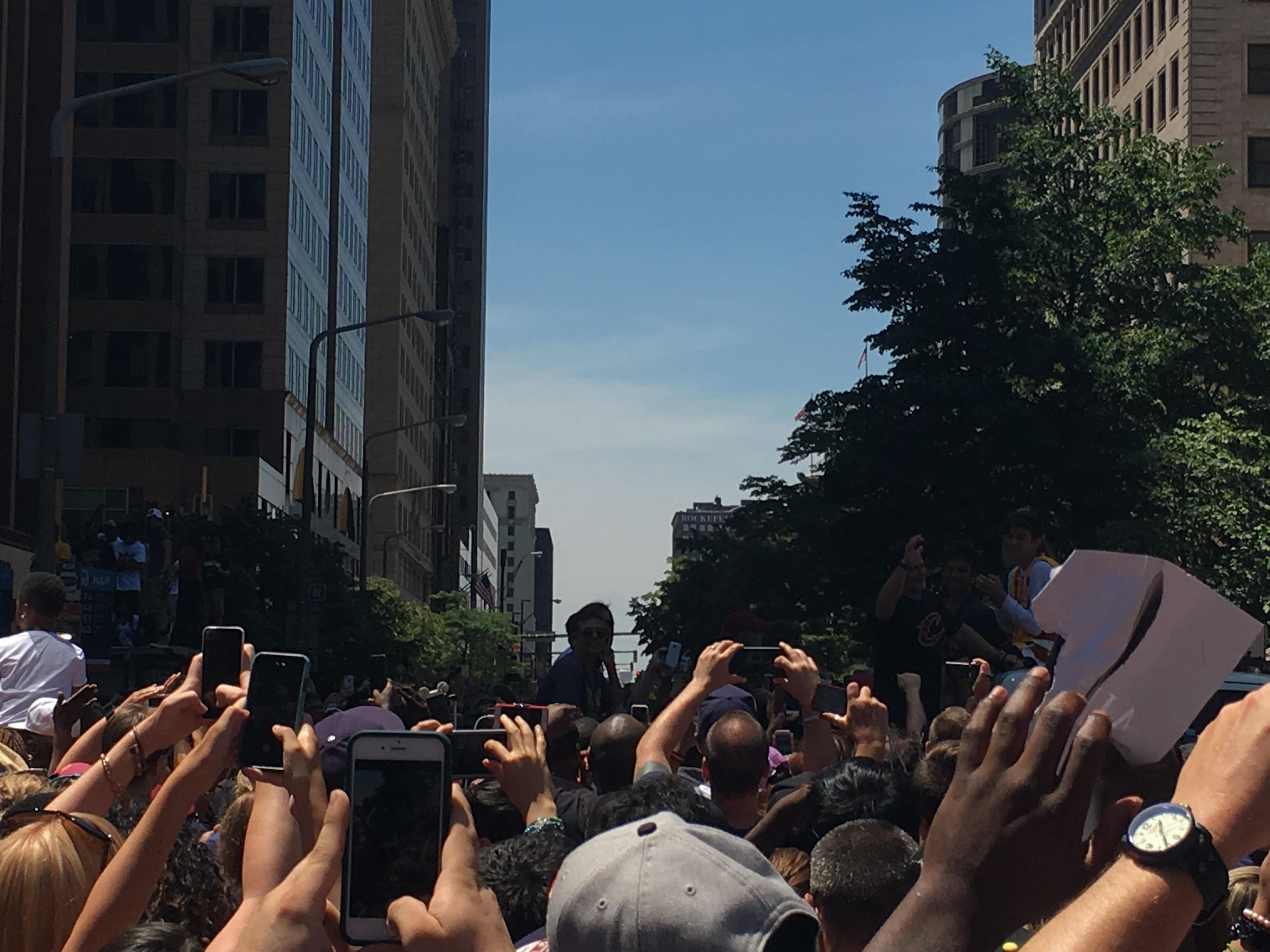 乐鱼-克里夫兰骑士迎亚冠关键赛，赛前远射贴柱，震撼外界，训练强度明显提升-乐鱼