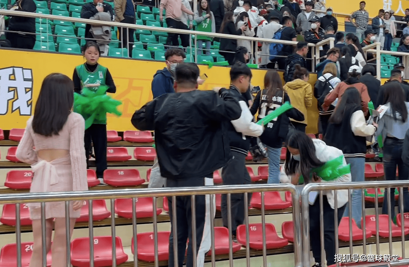 国际比赛日突围战来临，辽宁本钢围绕欧冠止住颓势，质疑声仍在，临场指挥获称赞的简单介绍